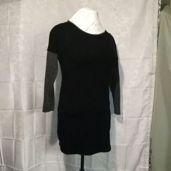 Wool black & gray Tuniqu - Picture 2 of 8